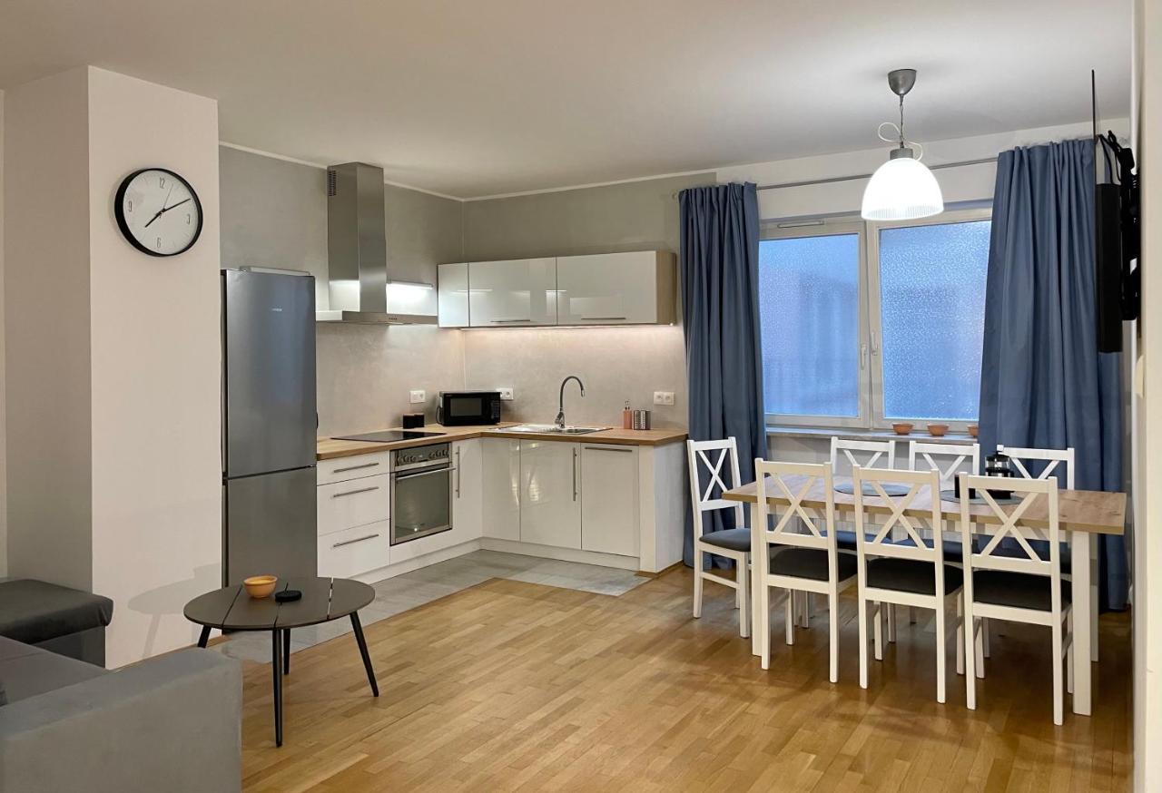 Apartament Przy Atrium Okolice Stacji Metra Rondo Onz Варшава Екстериор снимка