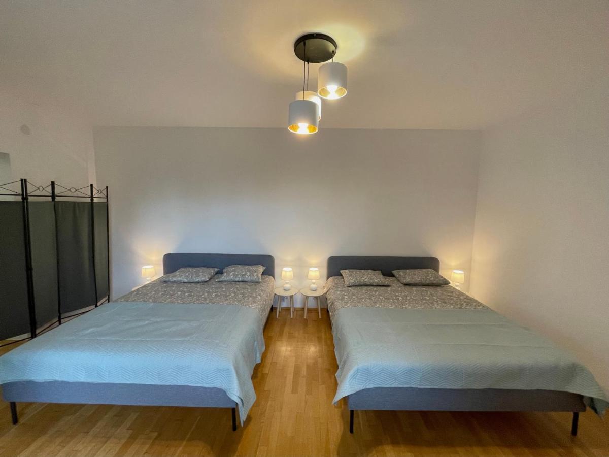 Apartament Przy Atrium Okolice Stacji Metra Rondo Onz Варшава Екстериор снимка